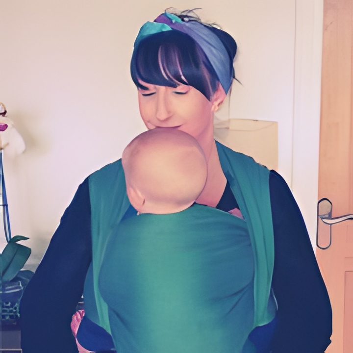 Beth Beaney - the Executive Babywearing Consultant at Love To Be Natural