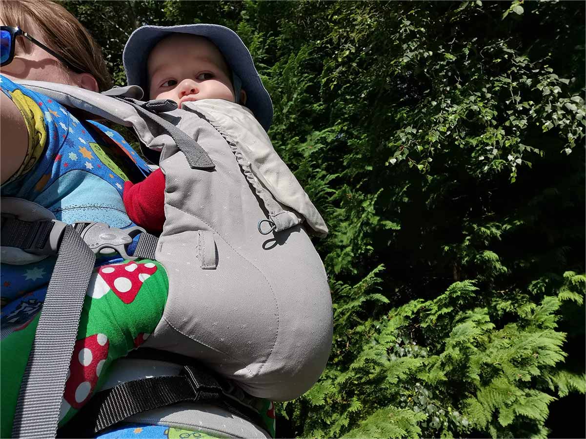 Laurna's Love And Carry Baby Carrier Review